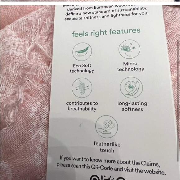 Pink Scarf!!! Perfect holiday gift!!! - Picture 3 of 3